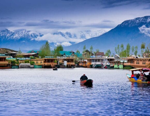 Kashmir & Agra - 6 days 5 Nights